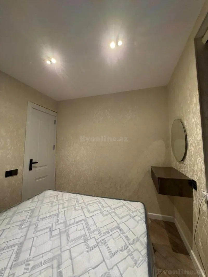 Satılır 2 otaqlı Mənzil Köhnə tikili 40 m² Gənclik m. - şəkil 5