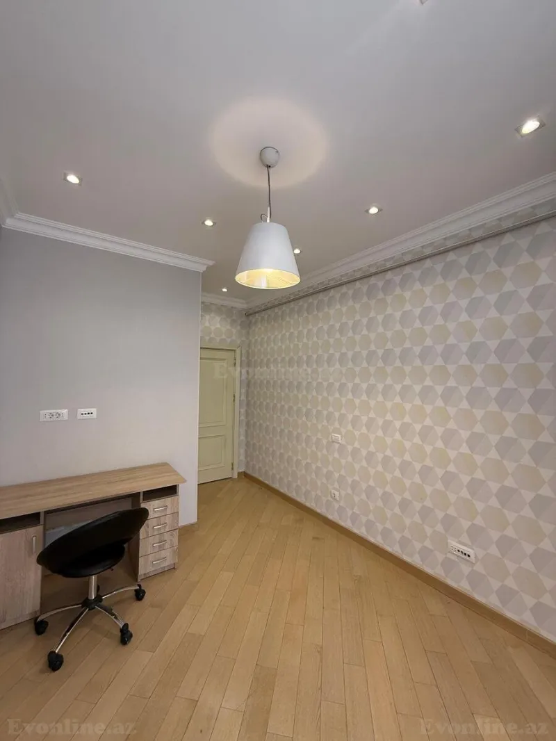 Satılır 2 otaqlı Mənzil Köhnə tikili 41 m² Elmlər Akademiyası m. - şəkil 2