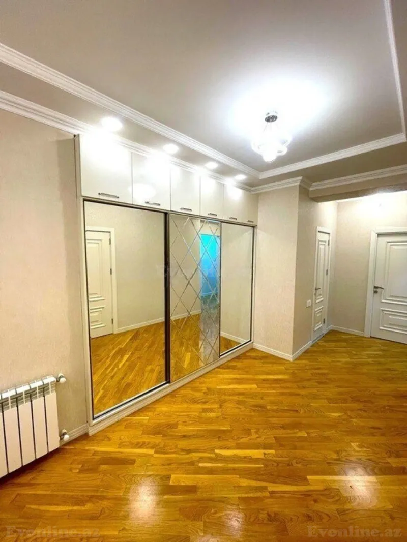 Satılır 4 otaqlı Mənzil Yeni tikili 160 m² Xətai r. - şəkil 9