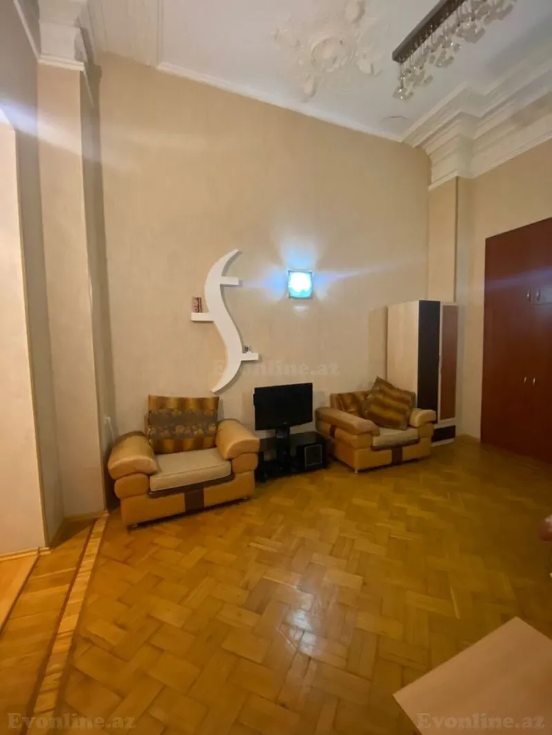 1 otaqlı Mənzil 65 m² Sahil m. Kirayə verilir