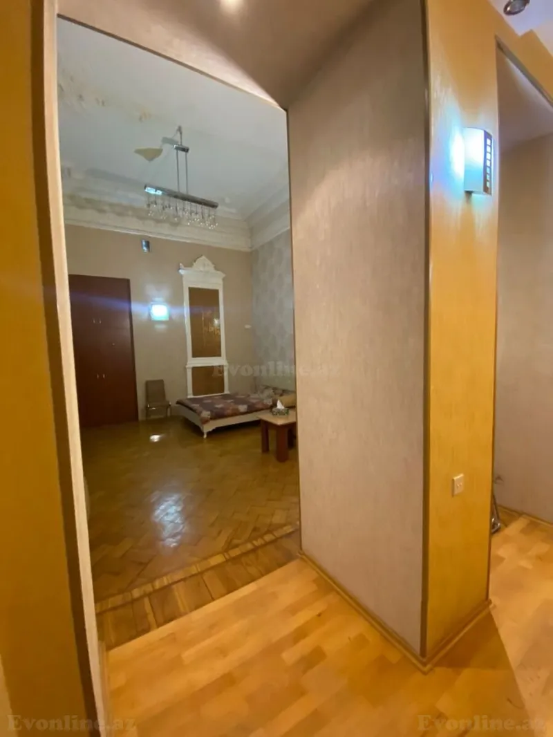 Kirayə verilir 1 otaqlı Mənzil Köhnə tikili 65 m² Sahil m. - şəkil 4