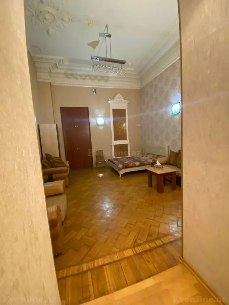 Kirayə verilir 1 otaqlı Mənzil Köhnə tikili 65 m² Sahil m. - şəkil 6