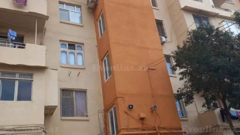 2 otaqlı Mənzil 65 m² Xətai r. Satılır