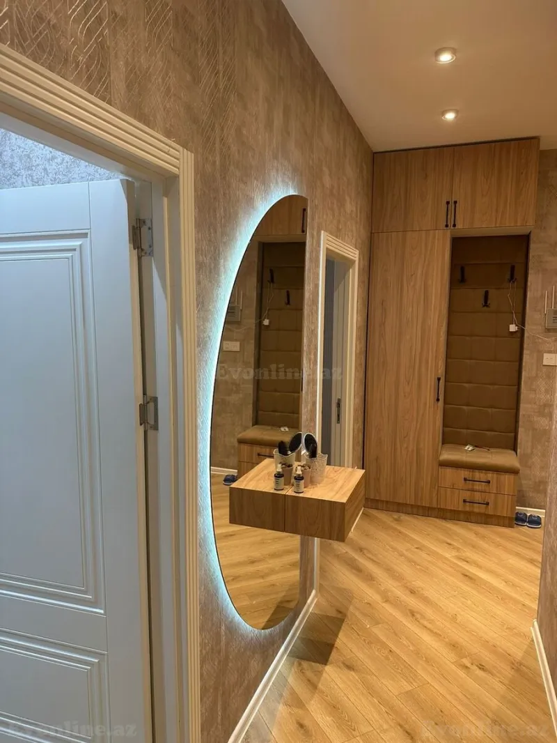 Satılır 2 otaqlı Mənzil Köhnə tikili 80 m² Xırdalan