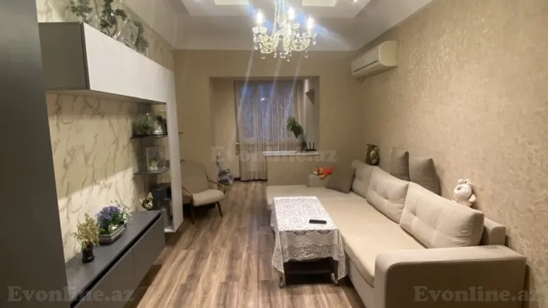 Satılır 4 otaqlı Mənzil Köhnə tikili 100 m² 7-ci mikrorayon - şəkil 2