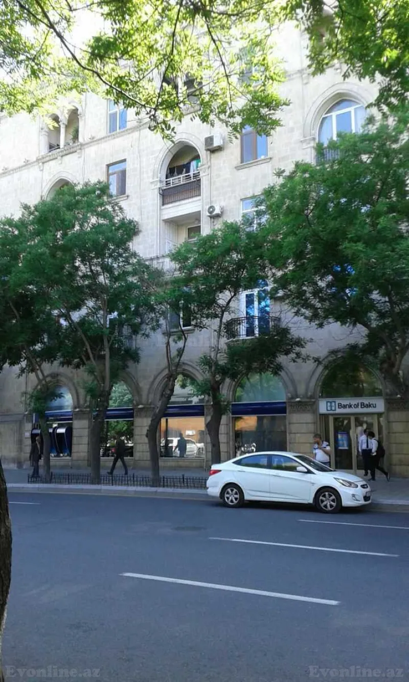 1 otaqlı Mənzil 35 m² Bayıl Kirayə verilir