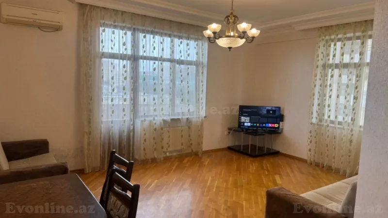 3 otaqlı Mənzil 125 m² Yasamal Kirayə verilir