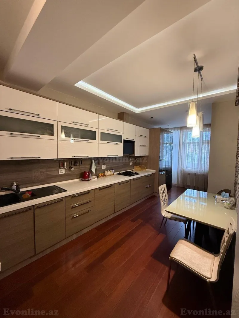 Satılır 4 otaqlı Mənzil Yeni tikili 175 m² Yasamal - şəkil 13