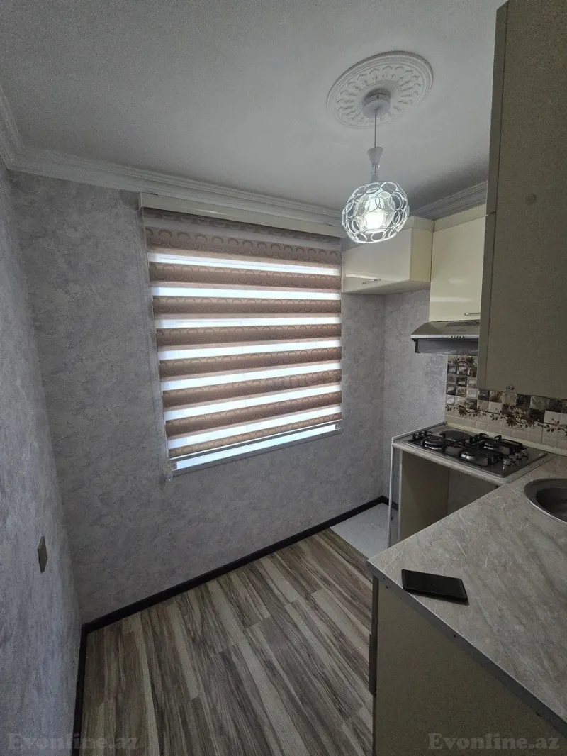 Satılır 2 otaqlı Mənzil Köhnə tikili 50 m² Xalqlar Dostluğu m. - şəkil 3