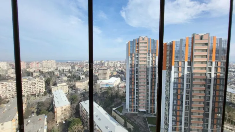 3 otaqlı Mənzil 100 m² 3-cü mikrorayon Kirayə verilir