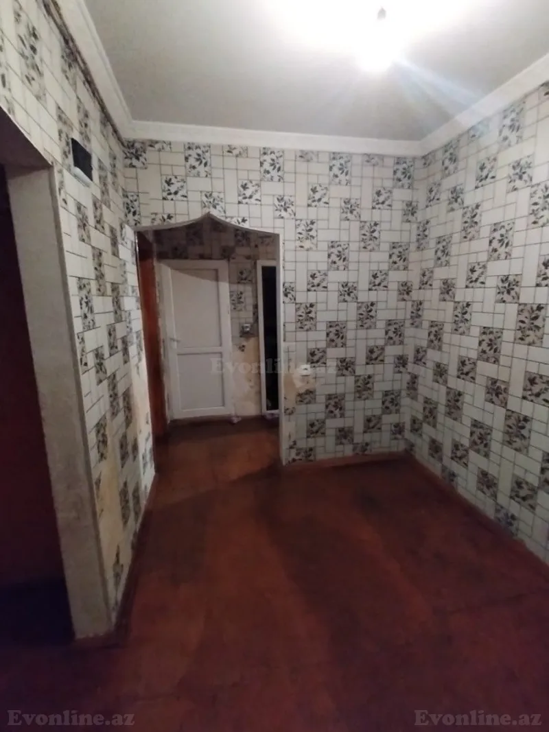4 otaqlı Mənzil 79 m² Qaraçuxur Satılır
