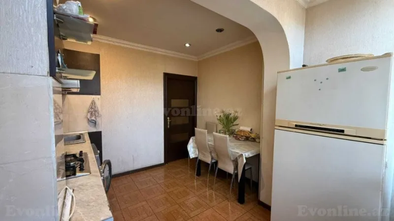 Satılır 2 otaqlı Mənzil Köhnə tikili 65 m² Gənclik m. - şəkil 8