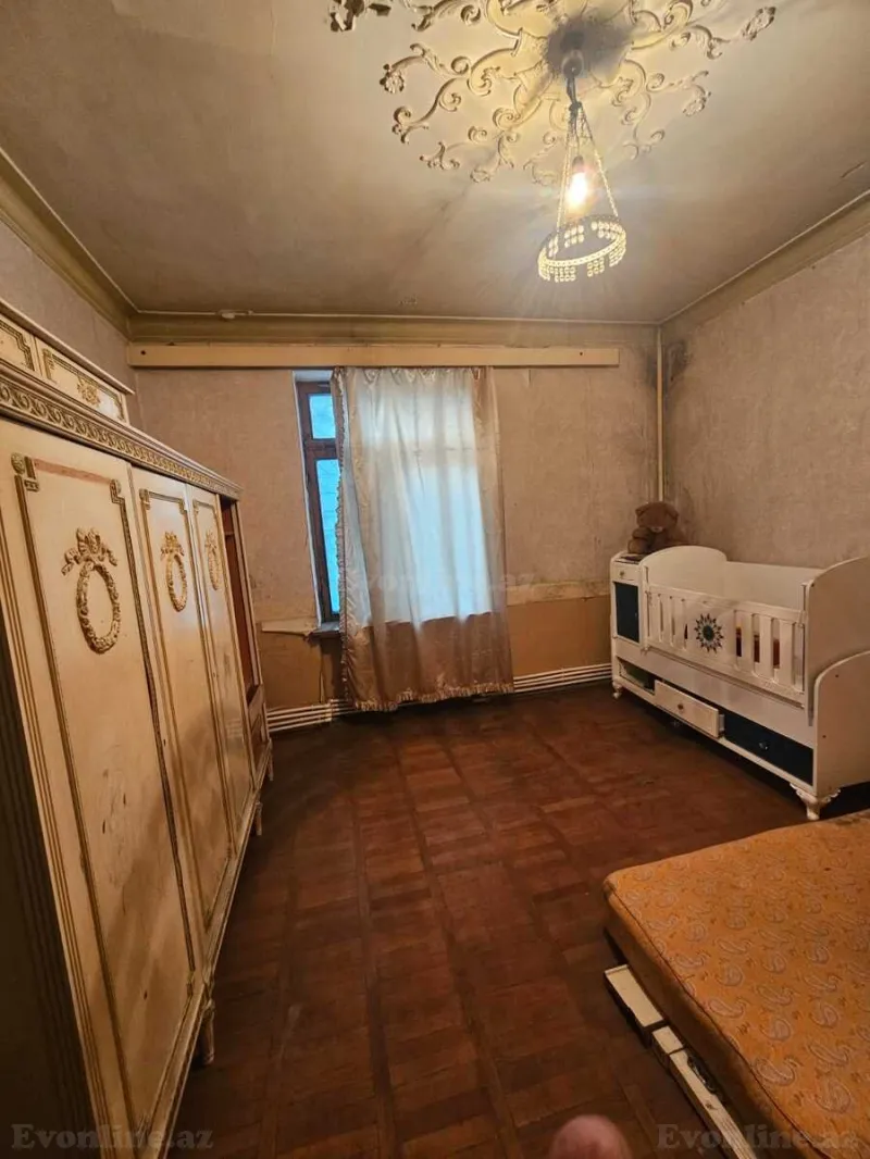 Satılır 3 otaqlı Mənzil Köhnə tikili 65 m² Nəsimi r. - şəkil 3