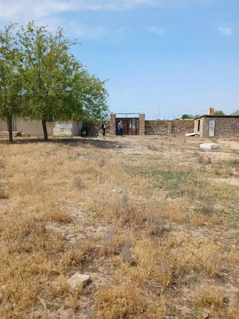 Torpaq Qala Satılır