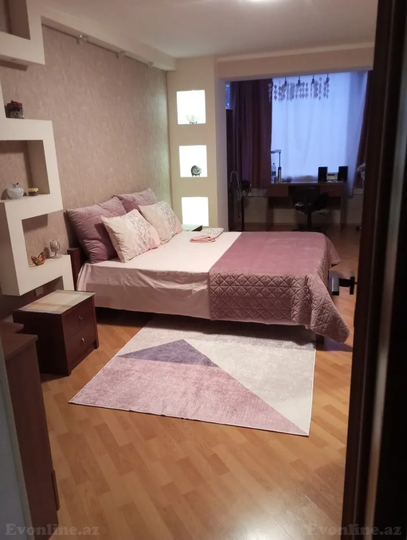 Satılır 2 otaqlı Mənzil Köhnə tikili 60 m² Sahil m. - şəkil 2