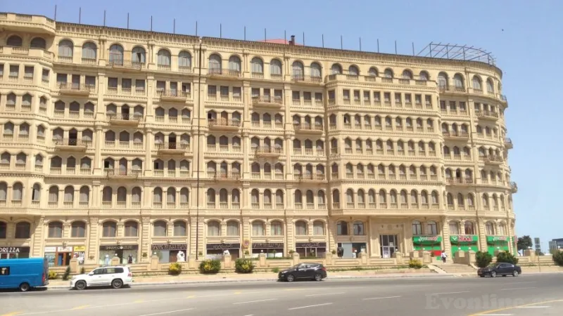 Obyekt 251 m² Xətai m. Kirayə verilir