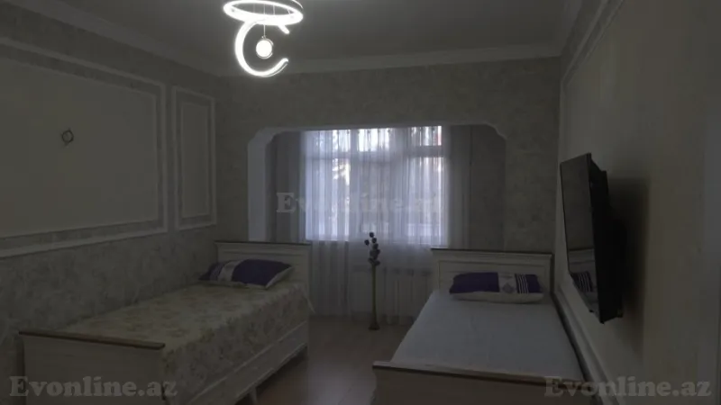 Satılır 2 otaqlı Mənzil Köhnə tikili 51.6 m² 4-cü mikrorayon - şəkil 3