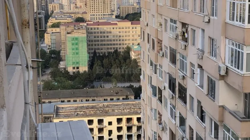 Kirayə verilir 3 otaqlı Mənzil Yeni tikili 120 m² Yasamal - şəkil 13