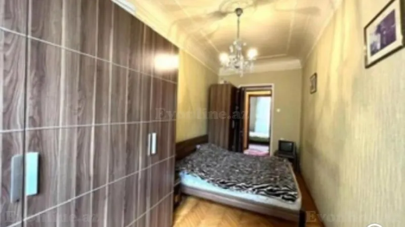 4 otaqlı Mənzil 120 m² İçərişəhər m. Satılır