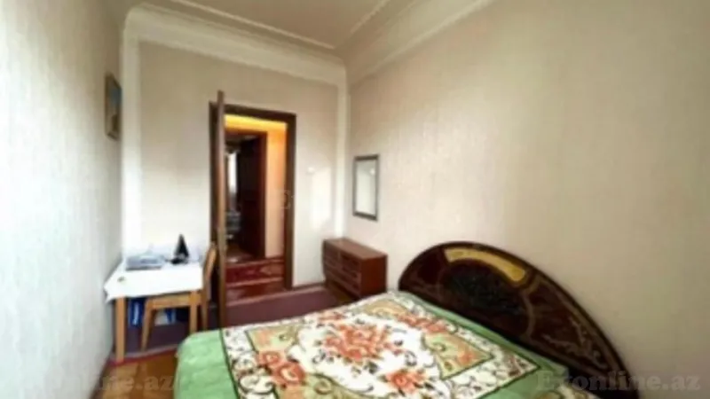 Satılır 4 otaqlı Mənzil Köhnə tikili 120 m² İçərişəhər m. - şəkil 2