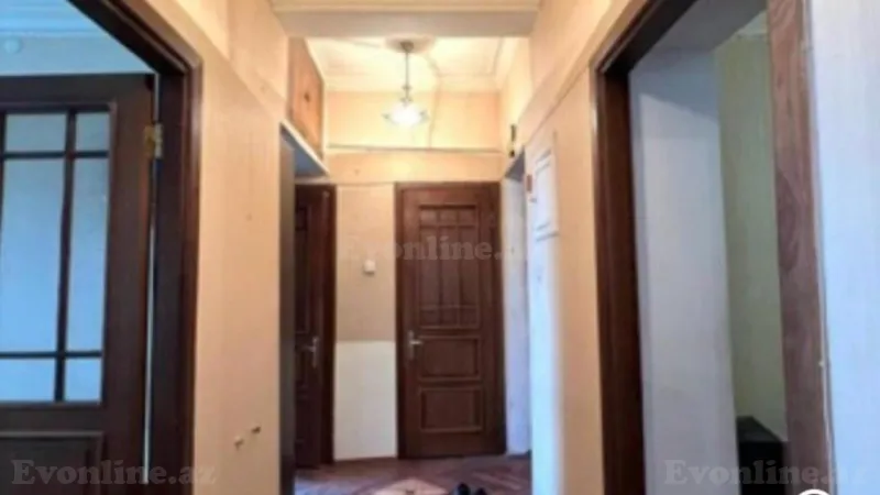 Satılır 4 otaqlı Mənzil Köhnə tikili 120 m² İçərişəhər m. - şəkil 4