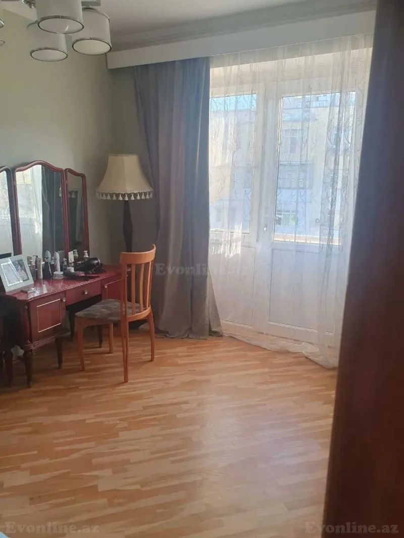 Satılır 5 otaqlı Mənzil Köhnə tikili 120 m² 20-ci sahə - şəkil 6