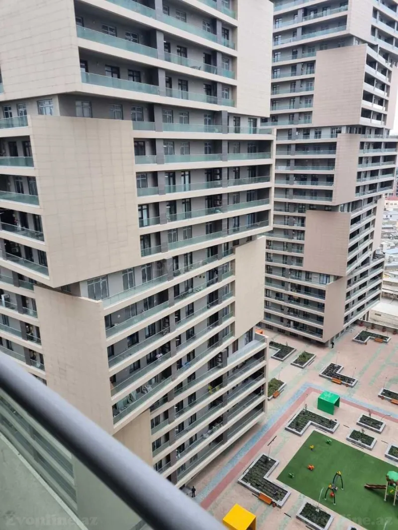 2 otaqlı Mənzil 106 m² 8 Noyabr m. Kirayə verilir