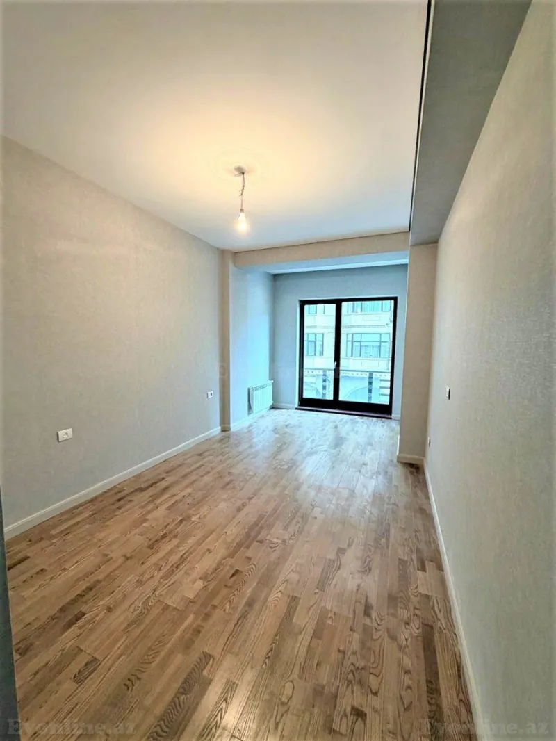 Kirayə verilir 4 otaqlı Mənzil Yeni tikili 200 m² Sahil m. - şəkil 6