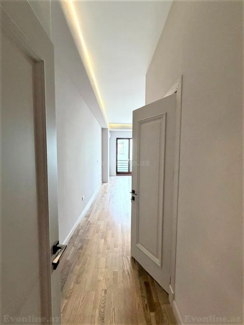 Kirayə verilir 4 otaqlı Mənzil Yeni tikili 200 m² Sahil m. - şəkil 10