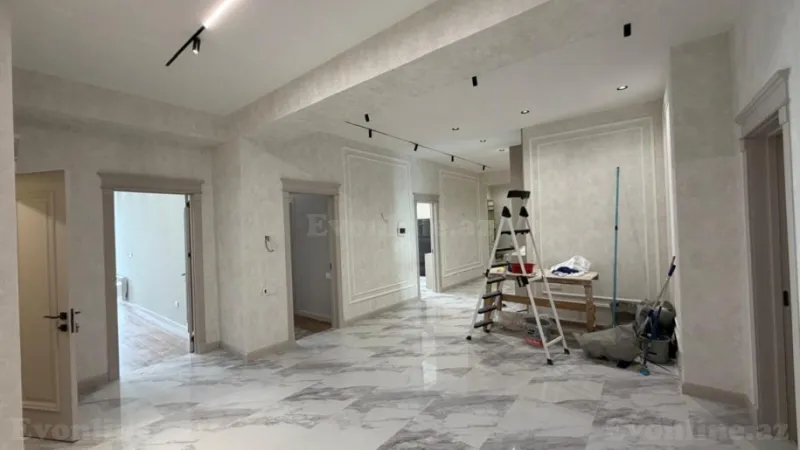 Kirayə verilir 4 otaqlı Mənzil Yeni tikili 200 m² Sahil m. - şəkil 18