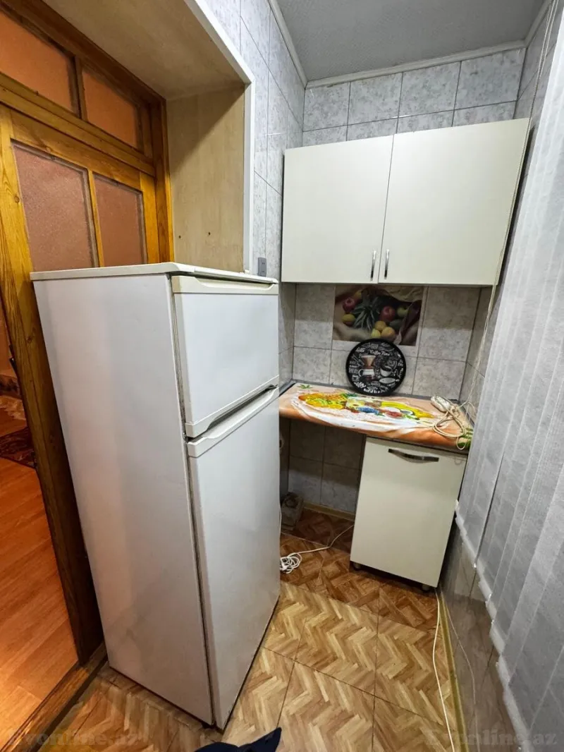 Satılır 2 otaqlı Mənzil Köhnə tikili 40 m² 7-ci mikrorayon - şəkil 8