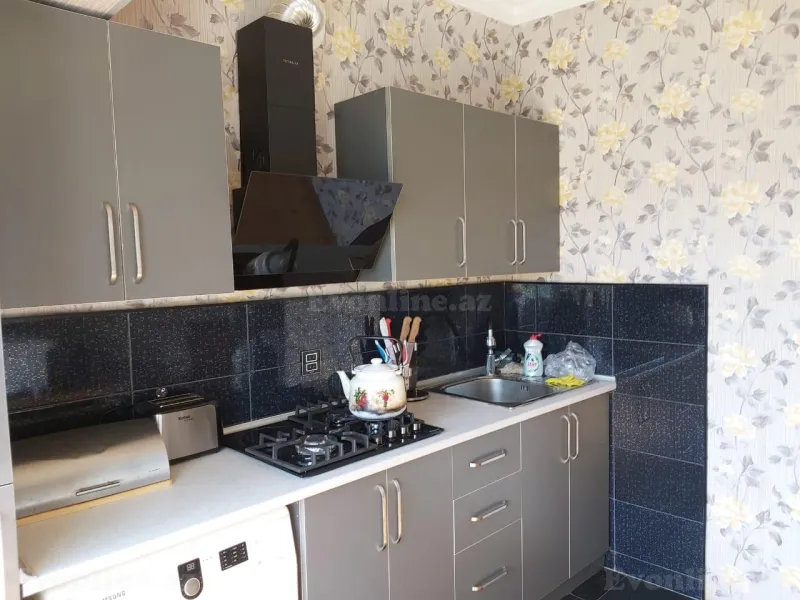 Satılır 4 otaqlı Mənzil Köhnə tikili 100 m² Yeni Günəşli - şəkil 6