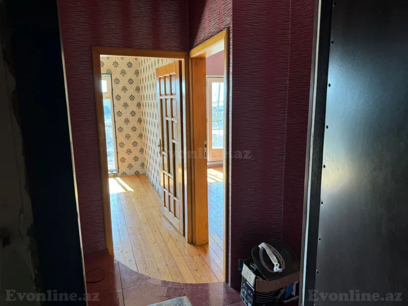 Satılır 4 otaqlı Mənzil Köhnə tikili 100 m² Yeni Günəşli - şəkil 22