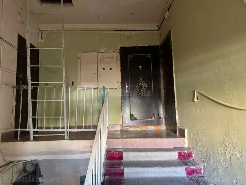 Satılır 4 otaqlı Mənzil Köhnə tikili 100 m² Yeni Günəşli - şəkil 23