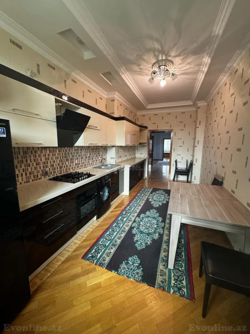 Kirayə verilir 3 otaqlı Mənzil Yeni tikili 165 m² Nərimanov r. - şəkil 6