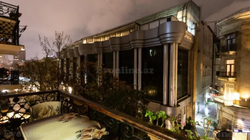 Satılır 3 otaqlı Mənzil Köhnə tikili 80 m² Sahil m. - şəkil 3