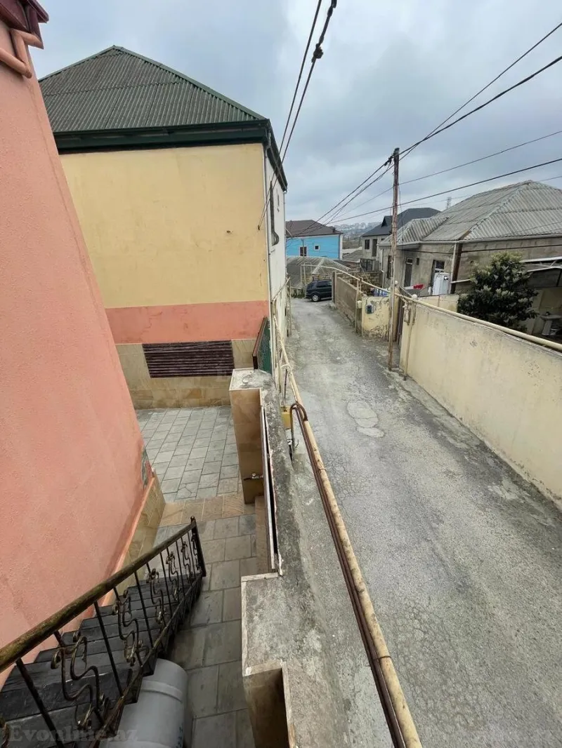 Satılır 7 otaqlı Mənzil Köhnə tikili 220 m² Biləcəri - şəkil 3