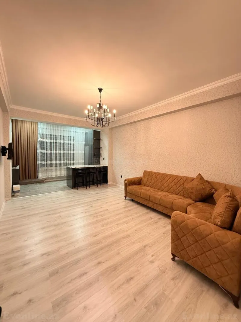 Kirayə verilir 2 otaqlı Mənzil Yeni tikili 70 m² 7-ci mikrorayon