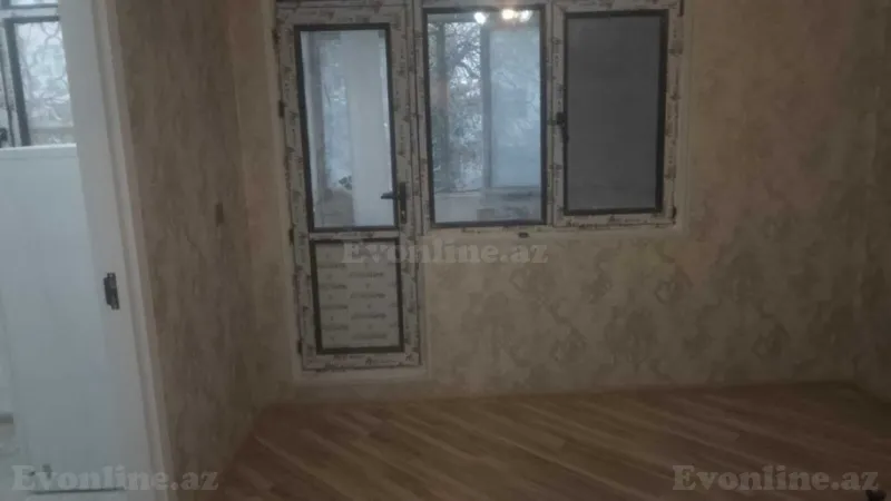 Kirayə verilir 2 otaqlı Mənzil Köhnə tikili 43 m² 4-cü mikrorayon - şəkil 3