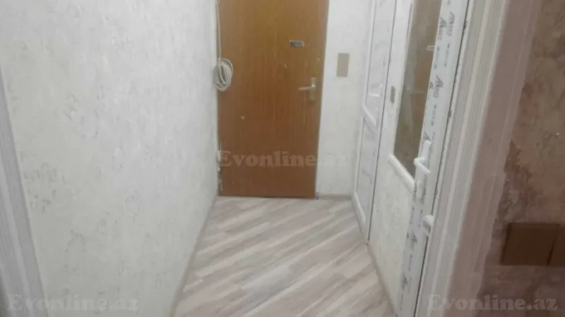 Kirayə verilir 2 otaqlı Mənzil Köhnə tikili 43 m² 4-cü mikrorayon - şəkil 5