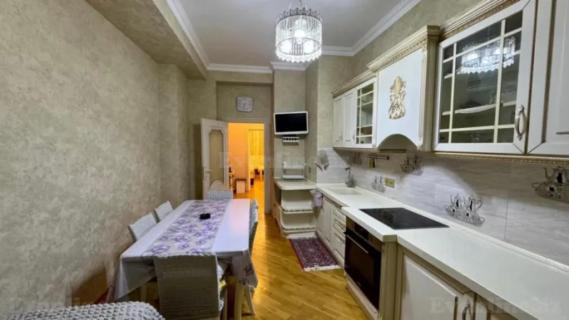 Kirayə verilir 3 otaqlı Mənzil Yeni tikili 134 m² Xətai r. - şəkil 14