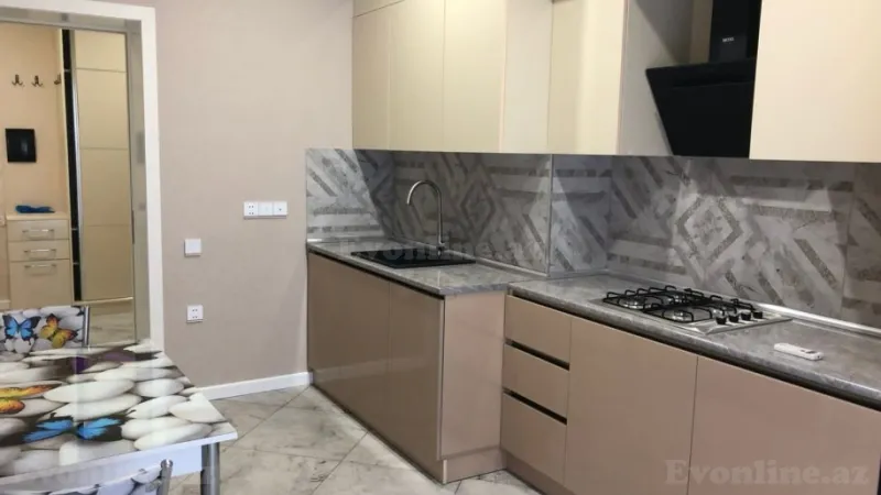 Kirayə verilir 2 otaqlı Mənzil Yeni tikili 100 m² Nərimanov r. - şəkil 10