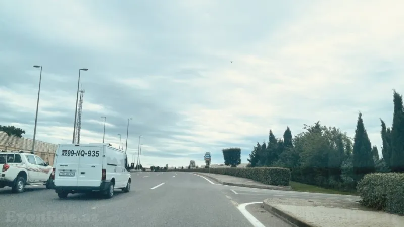 Torpaq Buzovna Satılır