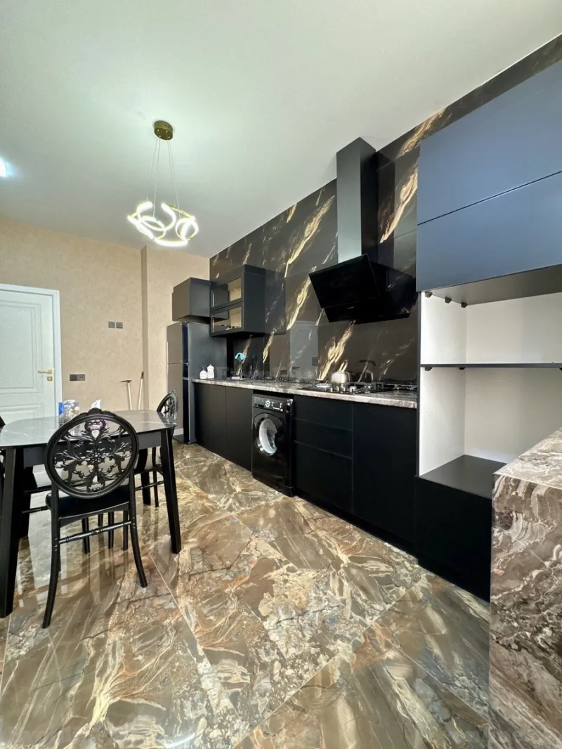 Kirayə verilir 2 otaqlı Mənzil Yeni tikili 85 m² İnşaatçılar m. - şəkil 16