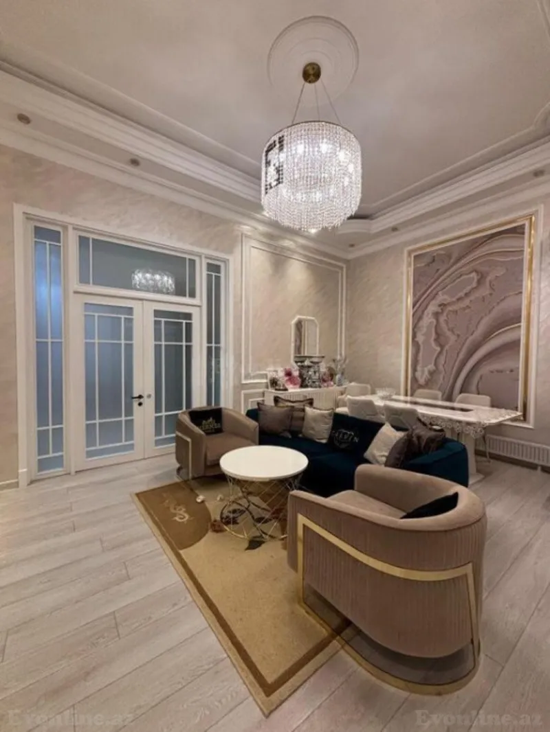 3 otaqlı Mənzil 120 m² 28 May m. Satılır