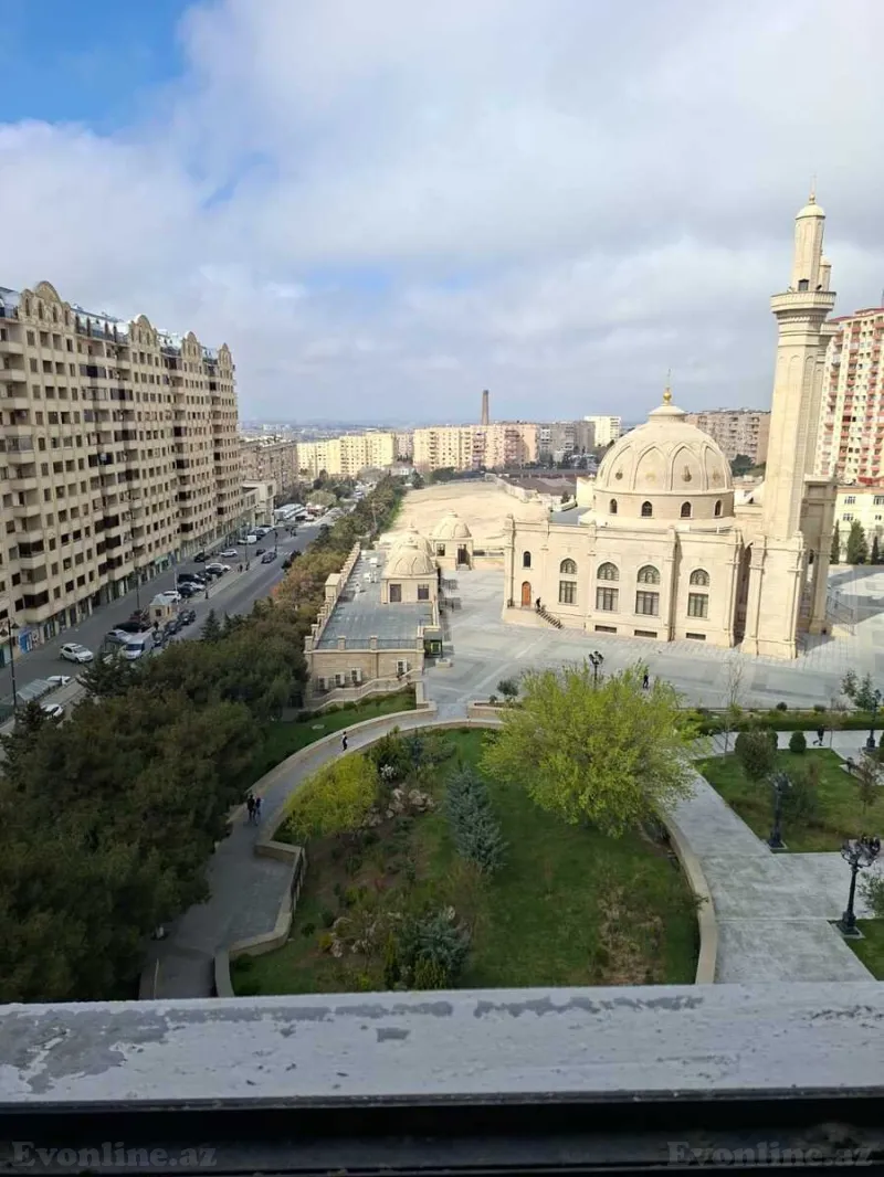 3 otaqlı Mənzil 93 m² Suraxanı r. Satılır