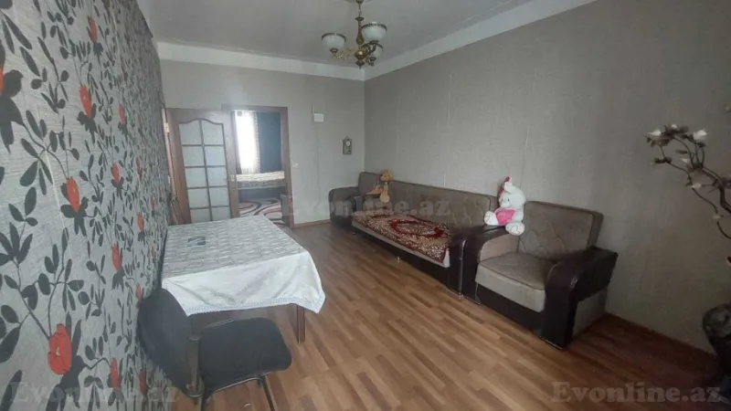 3 otaqlı Mənzil 75 m² 3-cü mikrorayon Kirayə verilir
