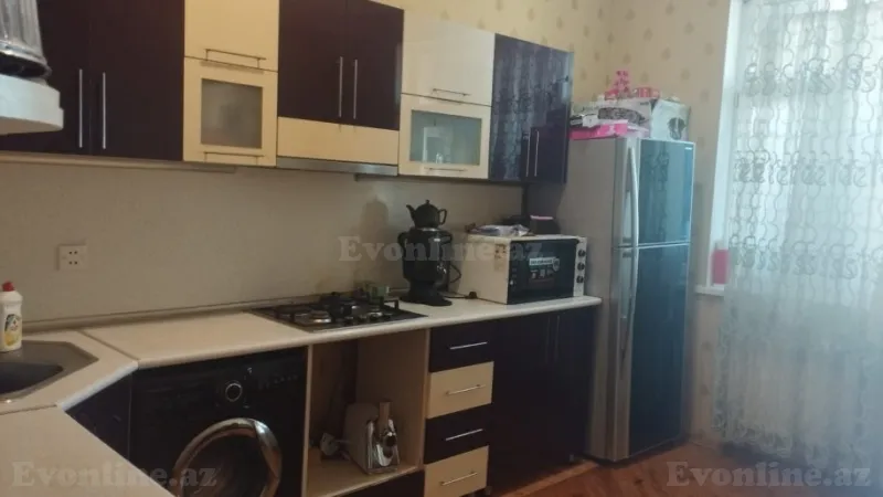 2 otaqlı Mənzil 95 m² 9-cu mikrorayon Kirayə verilir