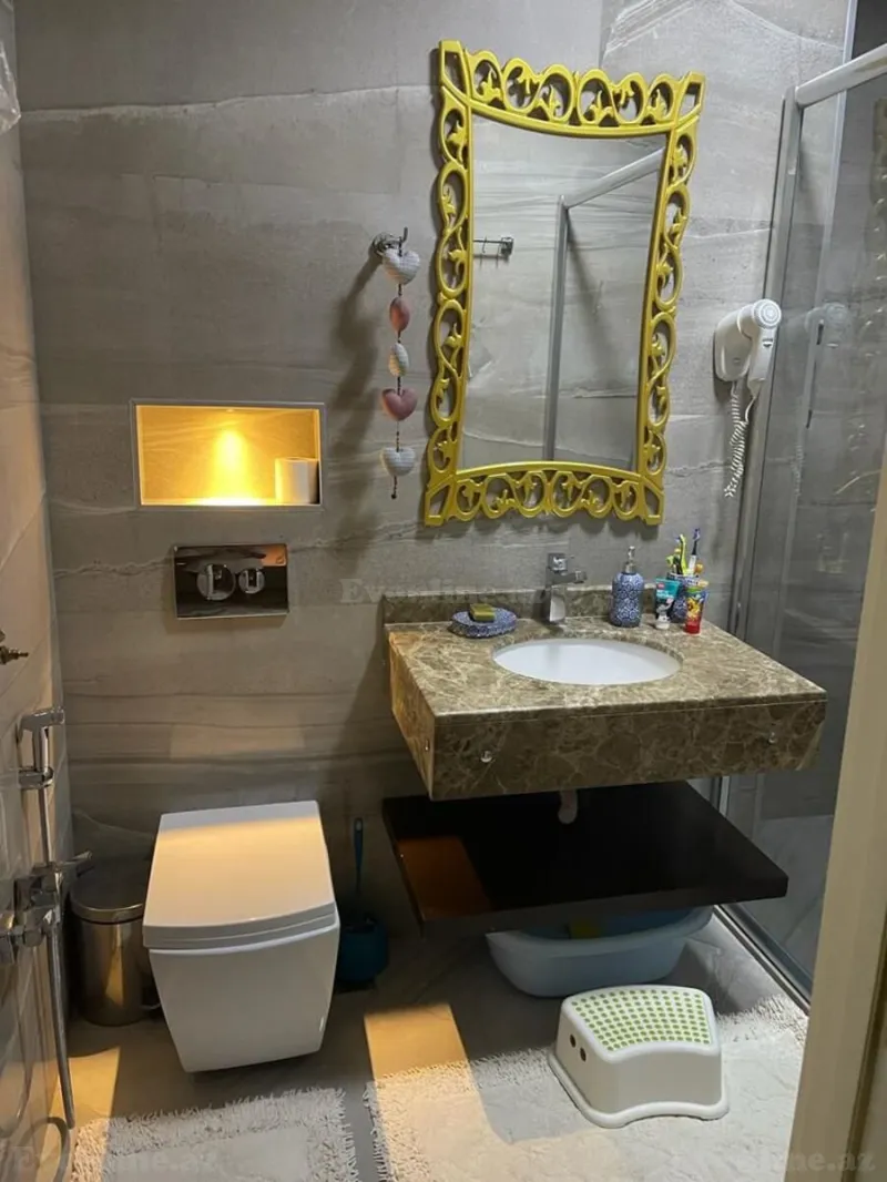 Kirayə verilir 4 otaqlı Mənzil Yeni tikili 181 m² Xətai m. - şəkil 17