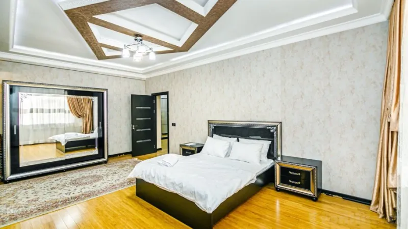 Kirayə verilir 3 otaqlı Mənzil Yeni tikili 135 m² İnşaatçılar m. - şəkil 16